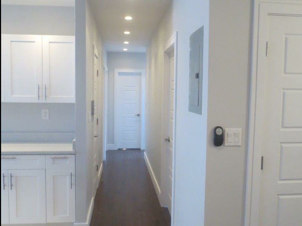2nd image of 3400 Tryon Ave APT F11