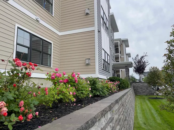 65 Pointe Place #206, Dover, NH 03820