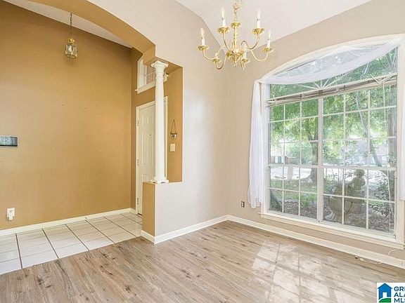 3rd image of 7157 White Oak Ln
