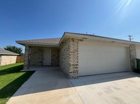 1102 Ashton Ln