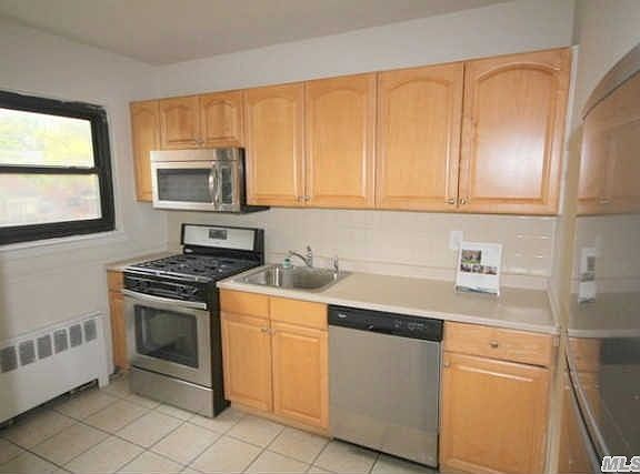 3rd image of 219-46 74th Ave
