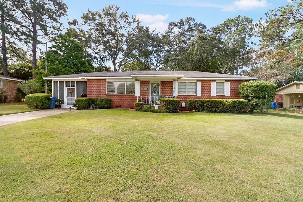 1105 Sassar St, Dothan, AL 36301 | Zillow