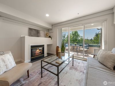8750 Greenwood Avenue N #S306, Seattle, WA, 98103