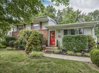 9512 Shanna Dr, Jeffersontown, KY 40299
