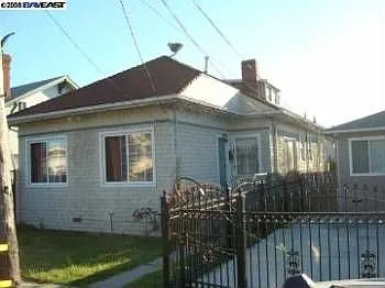 651 11th St photo 1