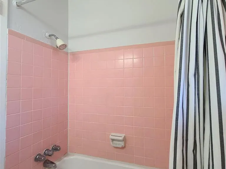 4916 Worth St #4 — Photo 9