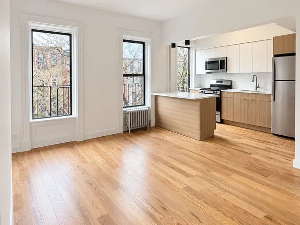 482 Putnam Avenue image 1 of 10