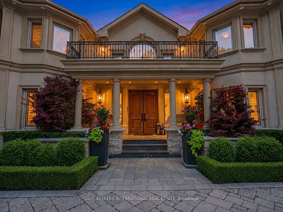 2nd image of 60 Rachelle Ct