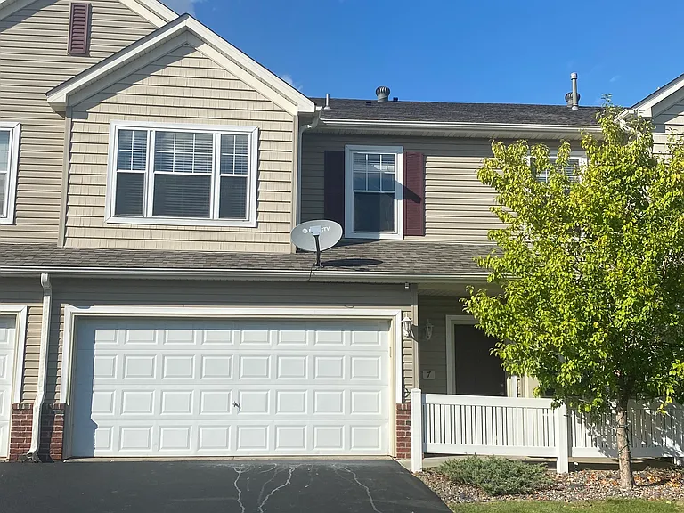 5030 Holly Ln N #7 — Photo 1