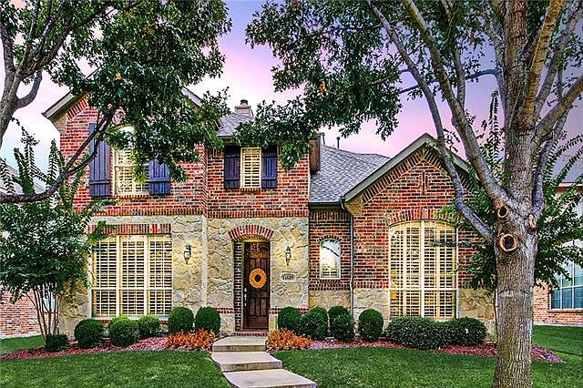 1st image of 14689 Falling Leaf Dr