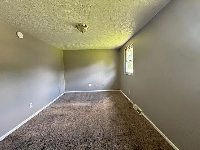 2621 Woodsedge Rd — Photo 11