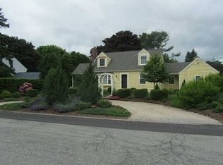 26 Old River Rd, Barrington, RI 02806
