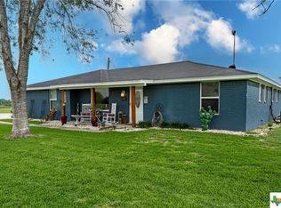 205 Villafranca Rd, Victoria, TX 77904