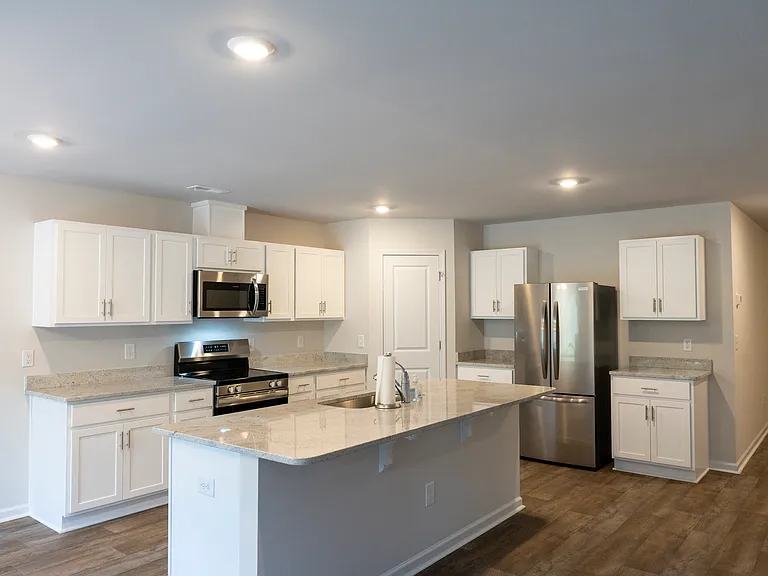 5308 Meagan Ln NE — Photo 5
