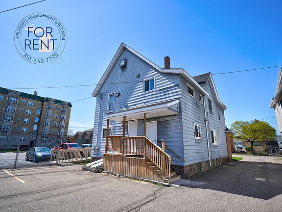 3rd image of 310 E Court St #2