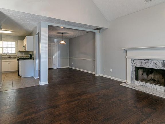 3rd image of 3078 Highland Park Ln