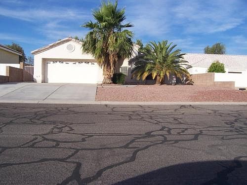 1st image of 5674 S Desert Lakes Dr