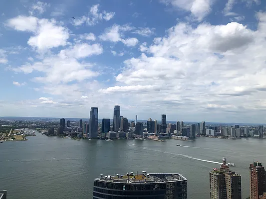 Rented by Nami New York Property LLC | media 9