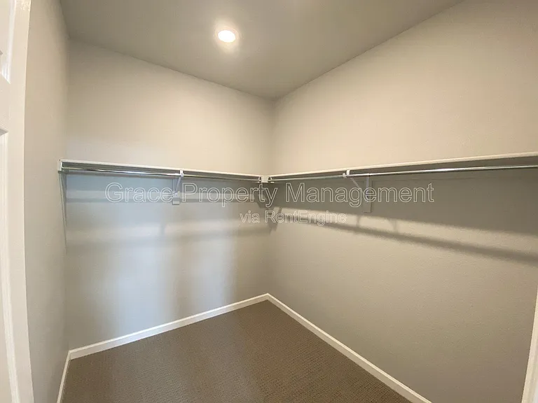 191 Ambrose St — Photo 15