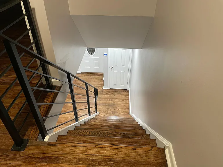 480 Kingsley St — Photo 9