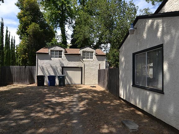 4th image of 229 Mensinger Ave