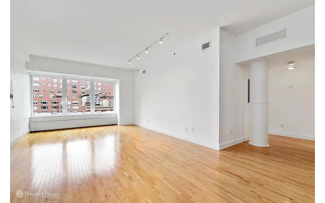 Sold by Douglas Elliman | media 22