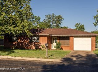 1208 S Canadian St, Wheeler, TX 79096