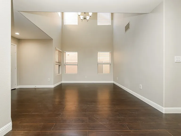 9453 Grandview Spring Ave — Photo 5