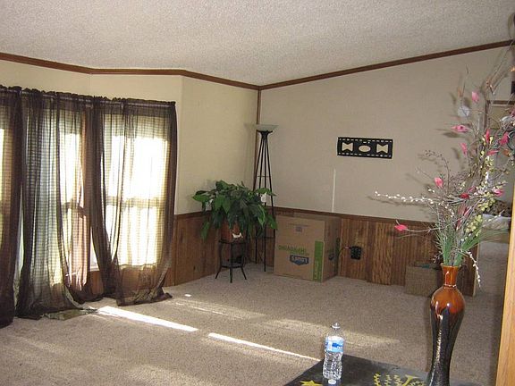 5th image of 192 Amber Cir
