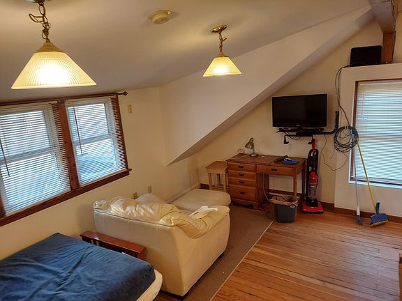 4th image of 3056 N Bartlett Ave #A
