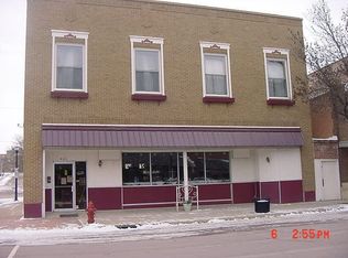 401 2nd St, Jackson, MN 56143