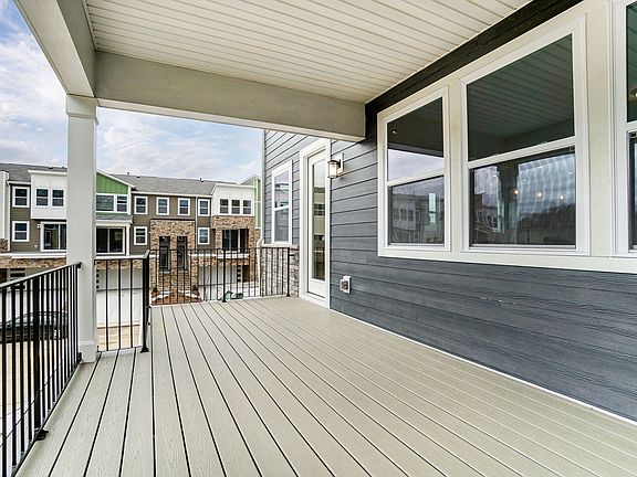 Photo Representation of Madison plan. Colors, finishes and options will vary.