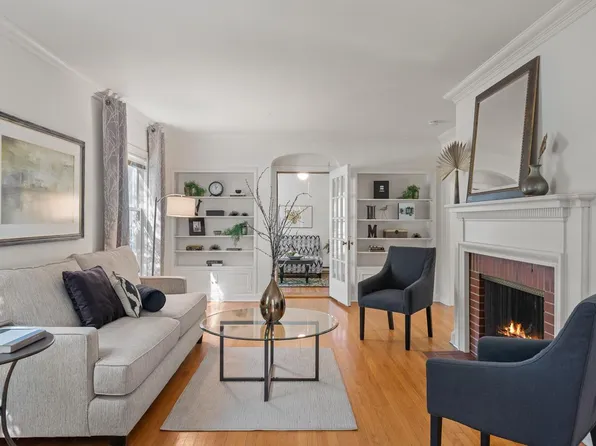 622 North 72nd STREET, Wauwatosa, WI 53213