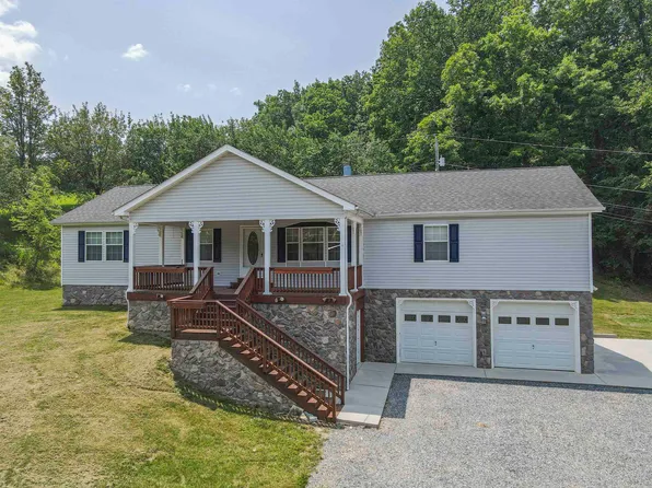 2945 Fleets Way, Blacksburg, VA 24060