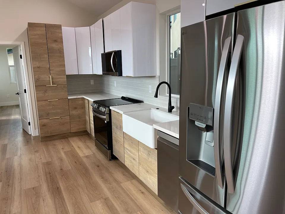 422 Emilia Pl