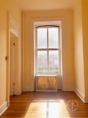 Rented by Brooklyn Heights Real Estate Inc | media 16