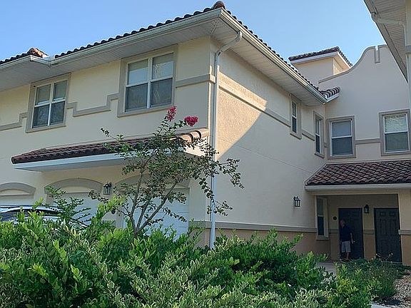 4th image of 200 Riverview Bnd S Unit 912