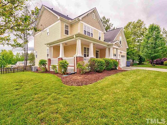 2nd image of 504 Oxford Park Blvd