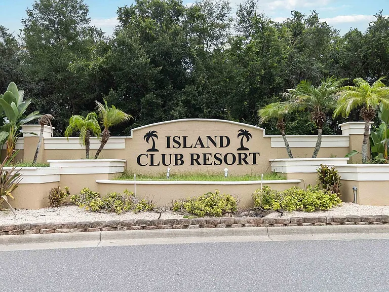 2204 Fan Palm Dr — Photo 26