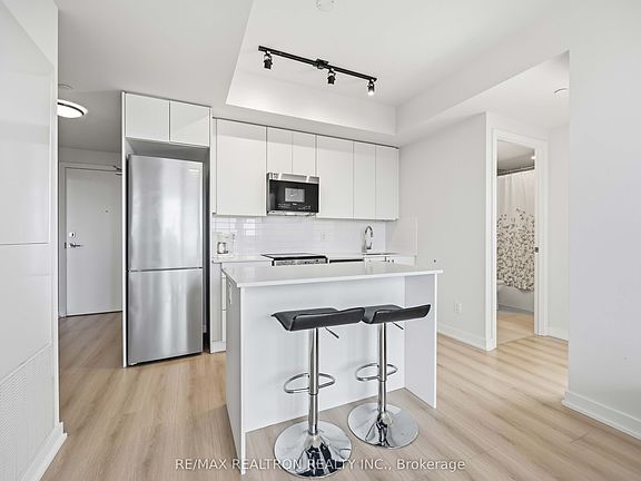 5th image of 15 Ellerslie Ave #1505
