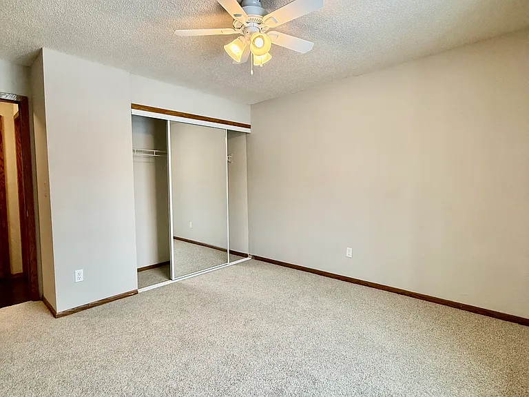 Edgerton Highlands Apartments — Photo 48