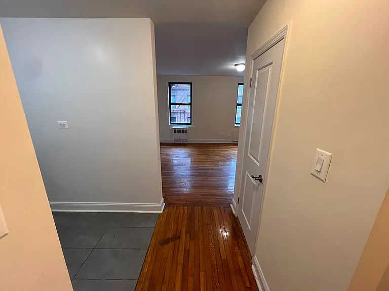 14454 Roosevelt Ave #3C — Photo 6