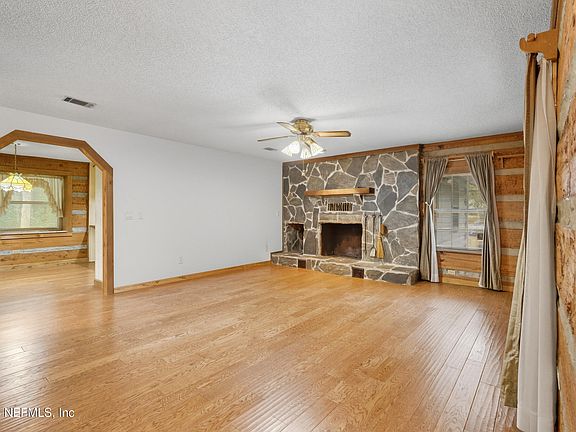 5th image of 2221 TREASURE POINT Road
