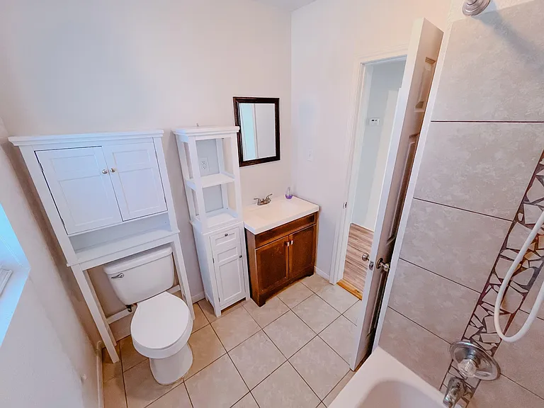 512 Humble Dr — Photo 3