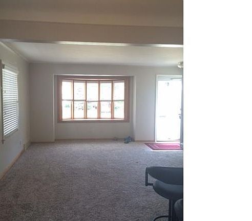 5th image of 2065 Hyland St