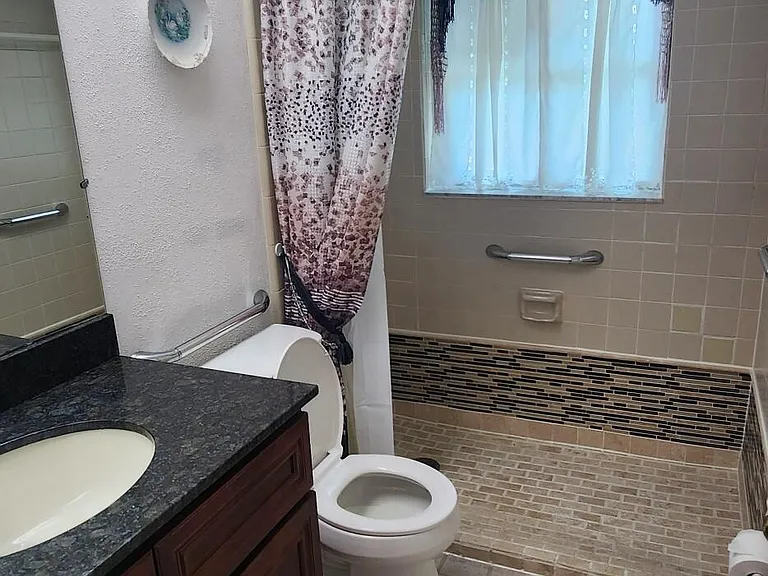 610 Palm Dr — Photo 23