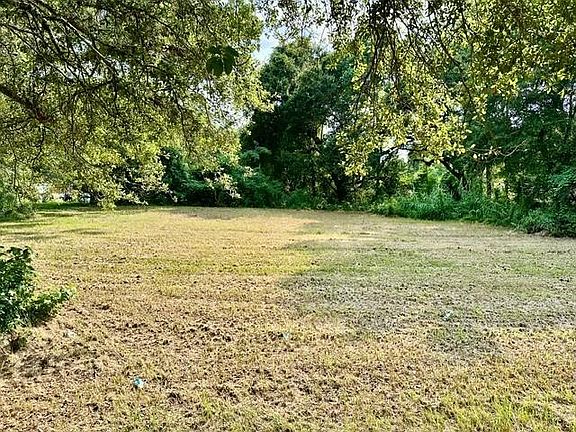 4th image of 3901 Moffett Rd