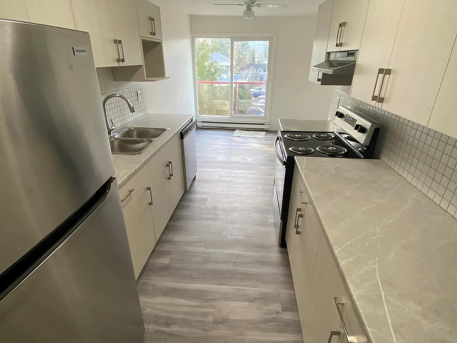 St Manor — Photo 2
