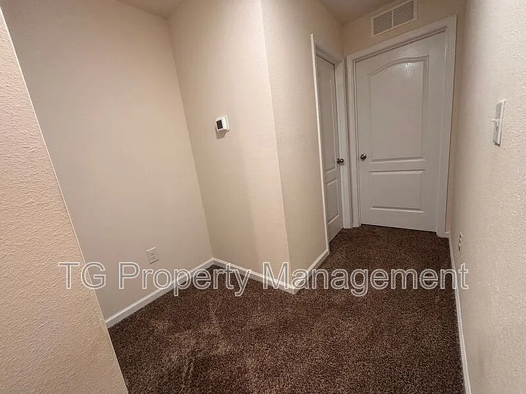 336 Aralia Ln — Photo 11