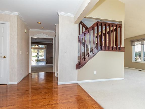 2nd image of 3482 Surrey Ln